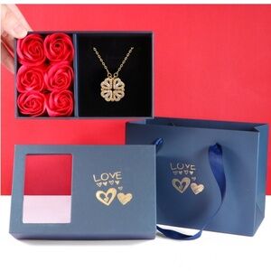 Clover Heart Necklace with Gift Box - Perfect for Mother's day!